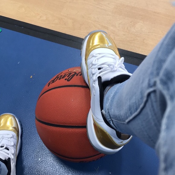 Meet your Posher, Alecia - Picture 1 of 1